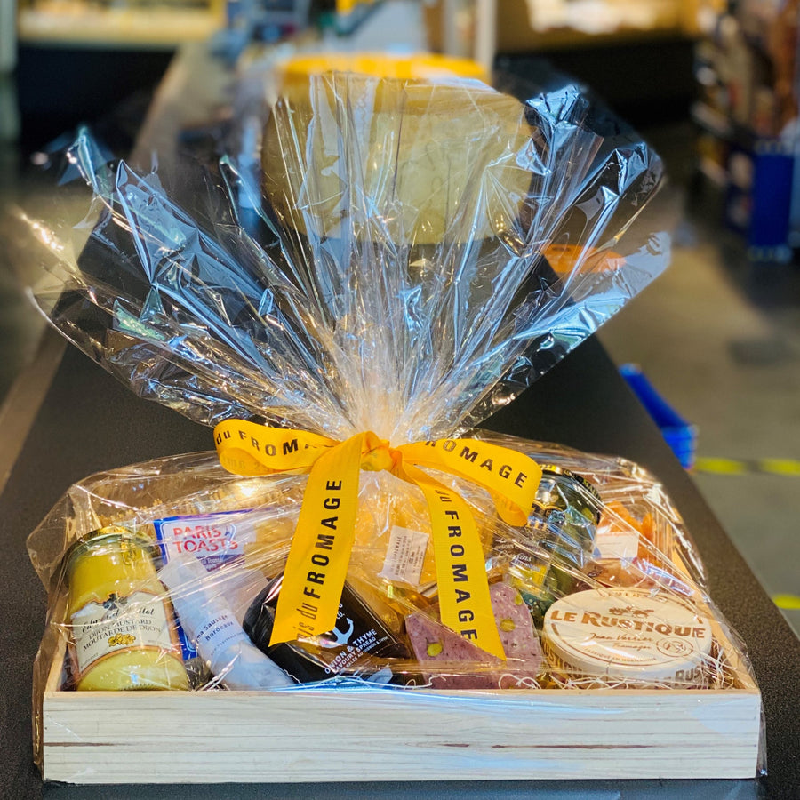 Gift Basket: Cheese & Charcuterie
