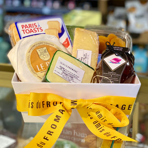 Gift Basket: 3 pc Cheese