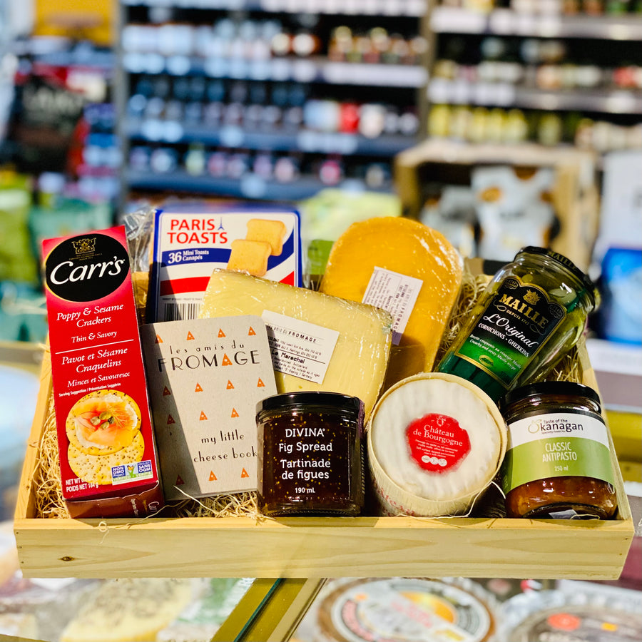 Gift Basket: Classic Cheese Lovers